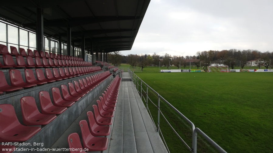 RAFI-Stadion, Berg