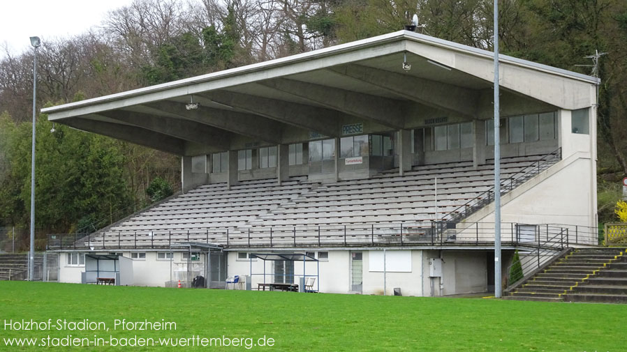 Holzhof-Stadion, Pforzheim