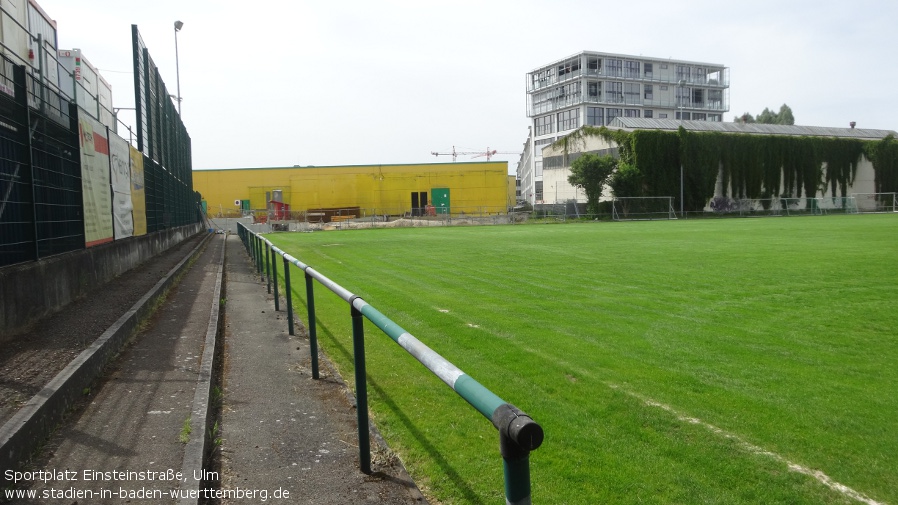 Ulm, Sportplatz Einsteinstraße