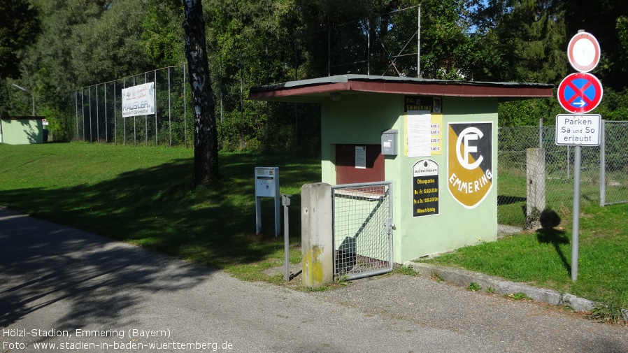 Hölzl-Stadion, Emmering