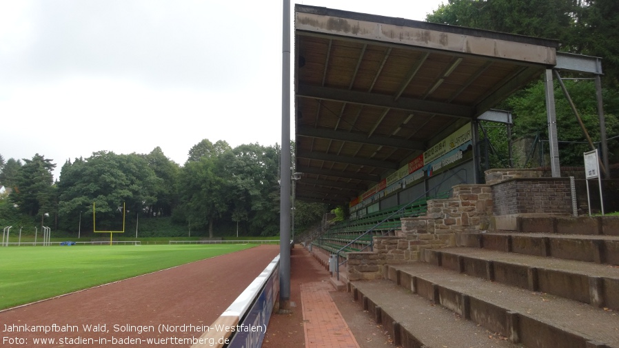 Jahnkampfbahn (Walder Stadion), Solingen