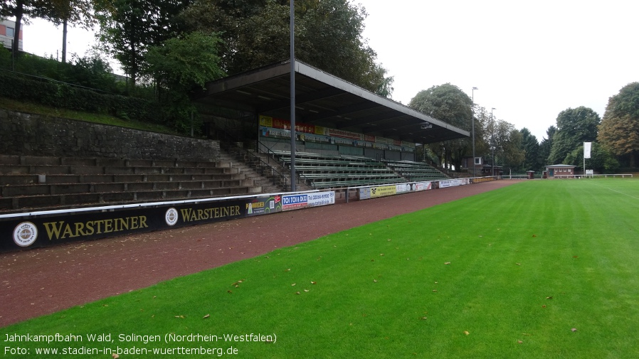 Jahnkampfbahn (Walder Stadion), Solingen