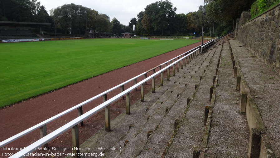 Jahnkampfbahn (Walder Stadion), Solingen