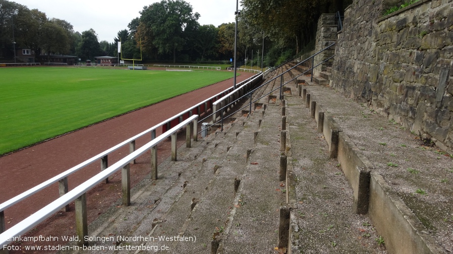 Jahnkampfbahn (Walder Stadion), Solingen