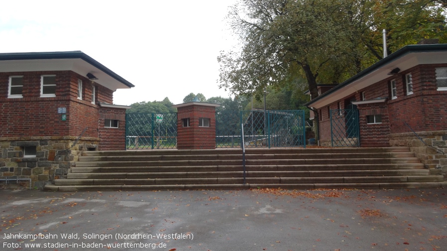 Jahnkampfbahn (Walder Stadion), Solingen