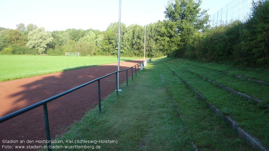 Kiel, Stadion an den Hochbrücken